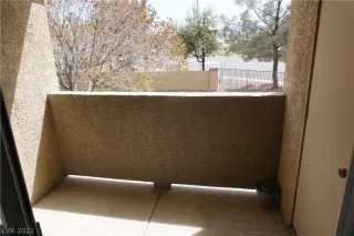 Photo #3: 2380641 Listing