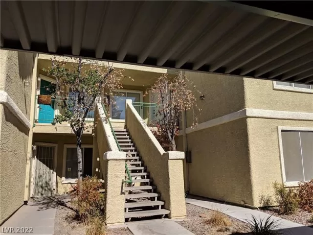 MLS: 2380652 Condo For Sale