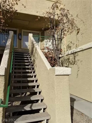 Photo #1: 2380652 Listing 