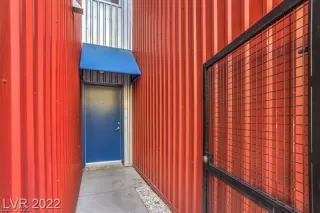 Photo #2: 2380706 Listing