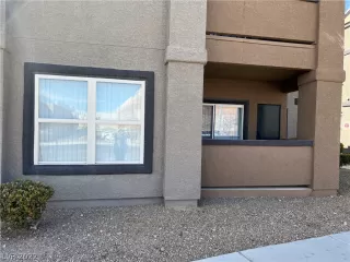 Photo #1: 2380725 Listing 