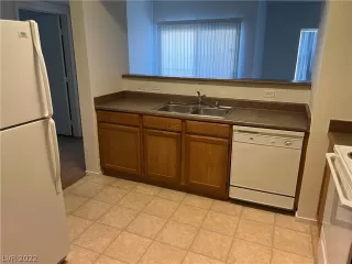 Photo #6: 2380725 Listing 