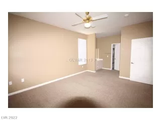 Photo #2: 2380745 Listing