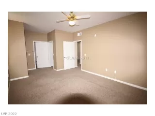 Photo #3: 2380745 Listing