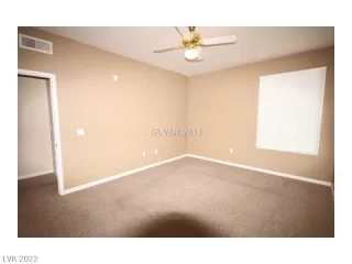 Photo #4: 2380745 Listing