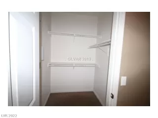 Photo #6: 2380745 Listing