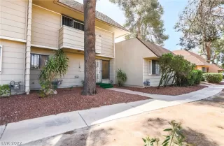 Photo #2: 2380782 Listing 