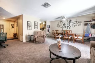 Photo #4: 2380782 Listing 