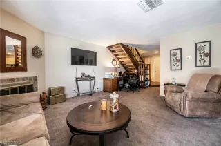 Photo #6: 2380782 Listing 