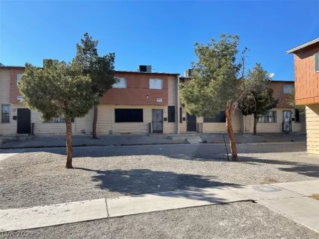 MLS: 2380786 Condo For Sale
