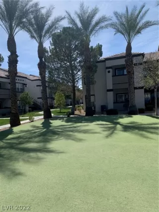 Photo #6: 2380806 Listing