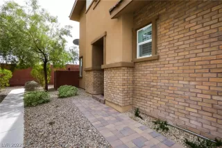 Photo #2: 2380838 Listing 