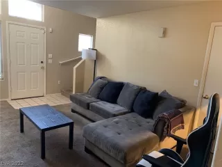 Photo #6: 2380864 Listing 