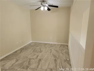 Photo #4: 2380907 Listing 