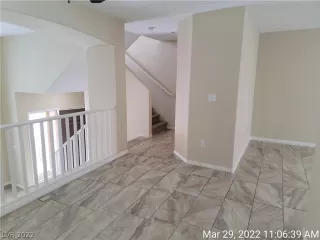 Photo #5: 2380907 Listing 