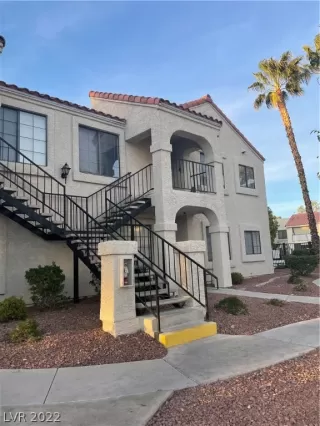 Photo #1: 2380909 Listing