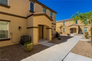 Photo #1: 2380923 Listing 