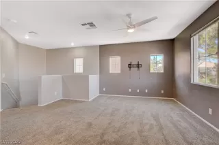 Photo #3: 2380940 Listing