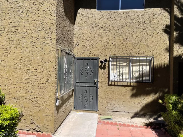 MLS: 2380977 Condo For Sale