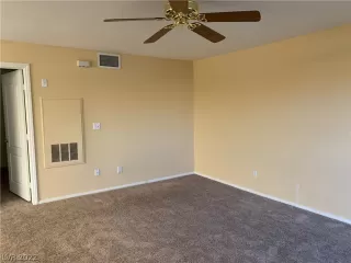 Photo #3: 2380986 Listing 