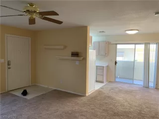 Photo #6: 2380986 Listing 