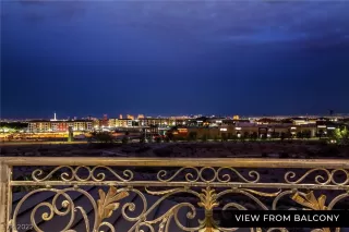 Photo #3: 2381027 Listing