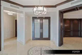 Photo #5: 2381027 Listing