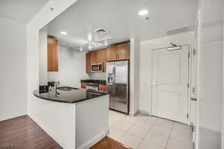 Photo #2: 2381054 Listing 