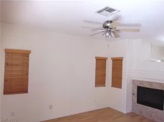 Photo #2: 2381066 Listing 