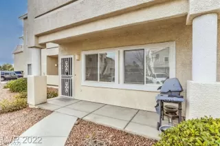 Photo #5: 2381083 Listing 