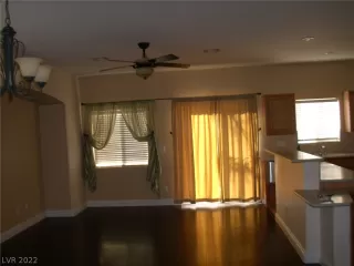 Photo #1: 2381126 Listing 