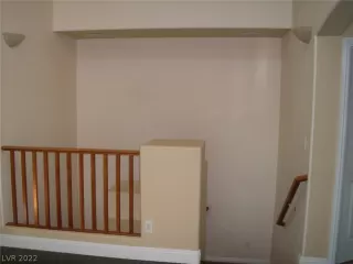 Photo #5: 2381126 Listing 