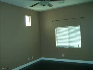 Photo #6: 2381126 Listing 