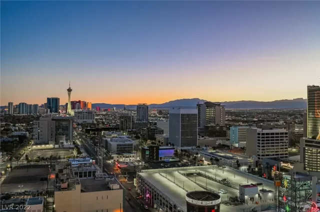 MLS: 2381132 Condo For Sale