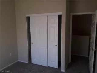 Photo #5: 2381150 Listing 