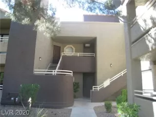 Photo #3: 2381158 Listing 