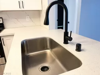 Photo #3: 2381232 Listing