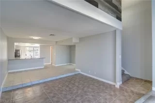 Photo #1: 2381272 Listing 