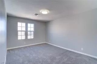 Photo #6: 2381272 Listing 