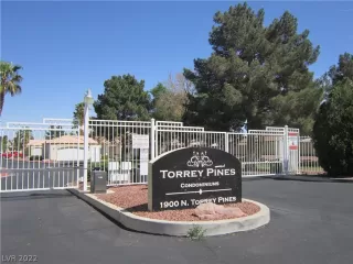 Photo #5: 2381294 Listing