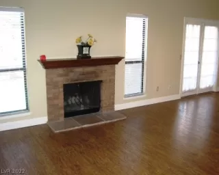 Photo #1: 2381302 Listing 