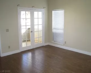 Photo #3: 2381302 Listing 