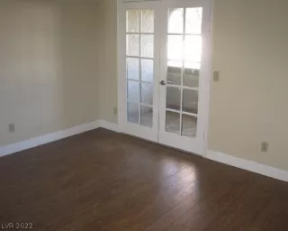 Photo #6: 2381302 Listing 