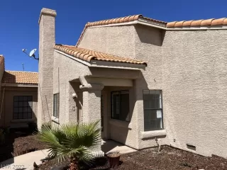 Photo #1: 2381304 Listing