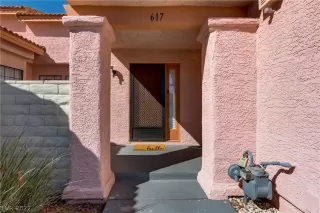 Photo #1: 2381307 Listing