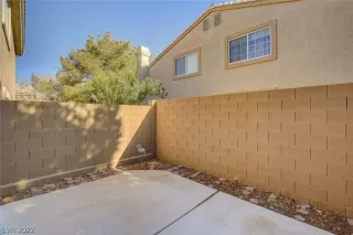 Photo #3: 2381310 Listing