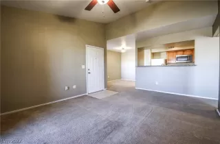 Photo #5: 2381376 Listing 