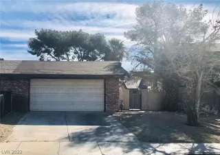 Photo #1: 2381395 Listing