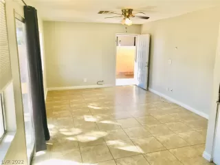 Photo #5: 2381395 Listing