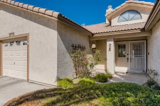 Photo #2: 2381427 Listing 